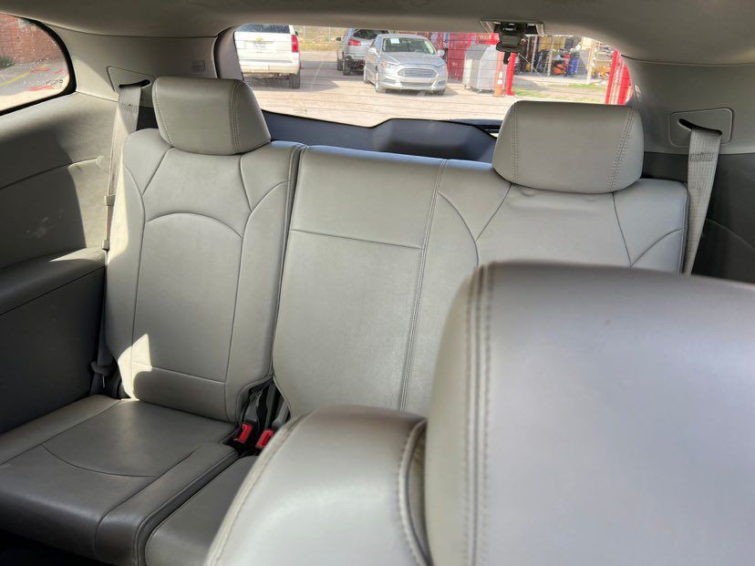 2010 Chevrolet Traverse Image 7