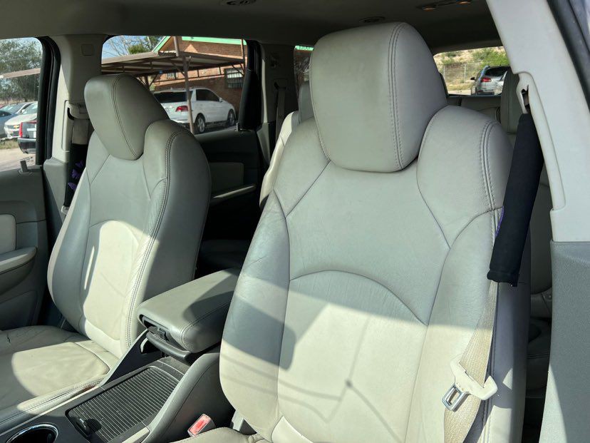 2010 Chevrolet Traverse Image 8