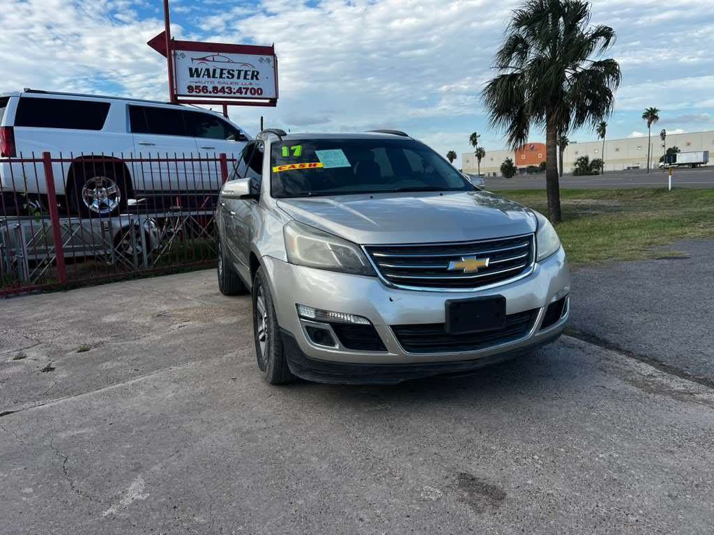2017 Chevrolet Traverse Image 2
