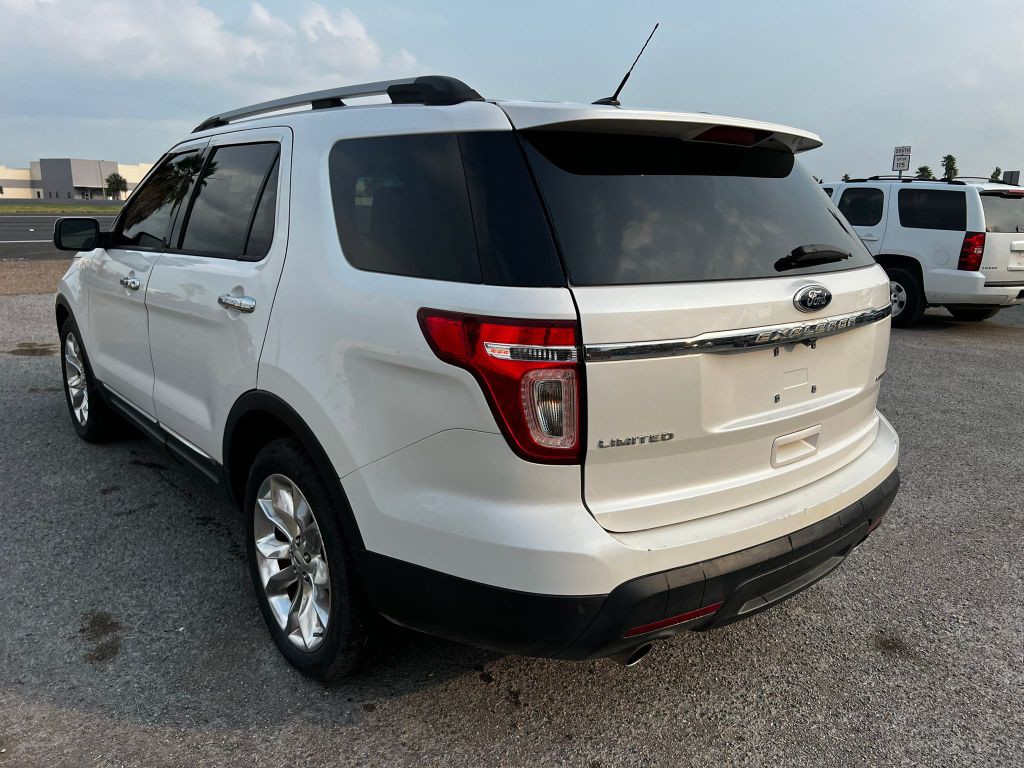 2013 Ford Explorer Image 5