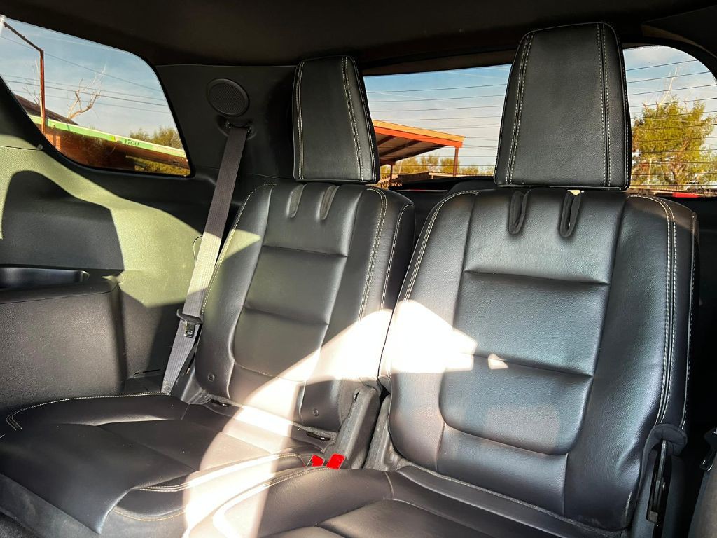 2013 Ford Explorer Image 9