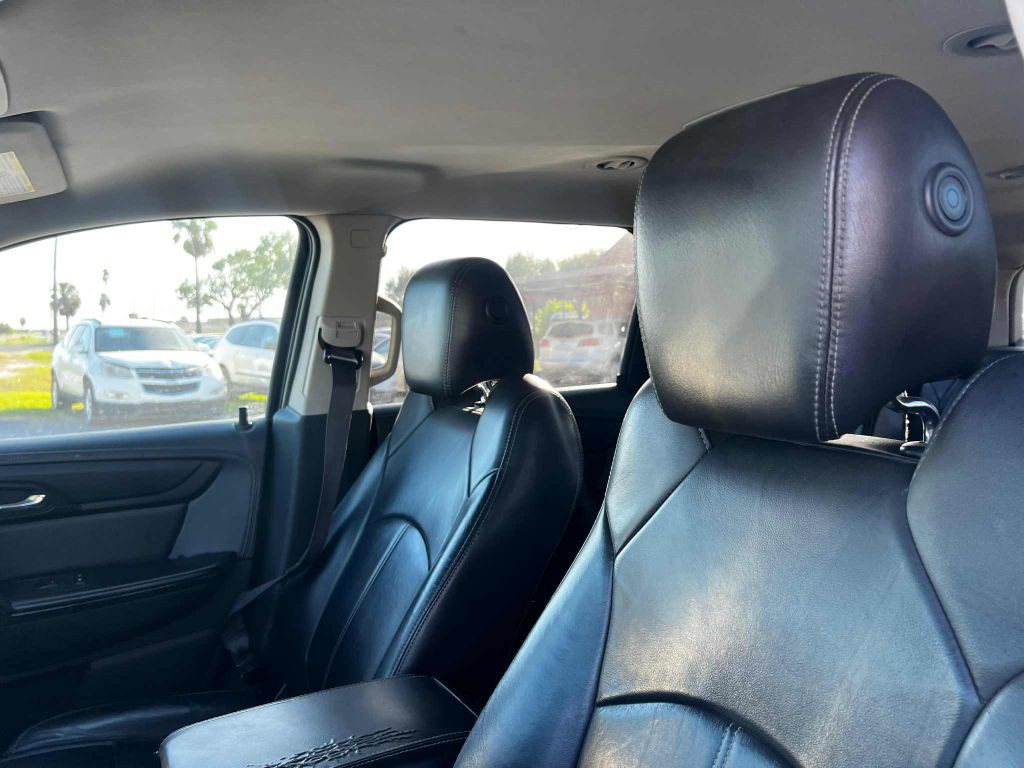 2014 GMC Acadia Image 7