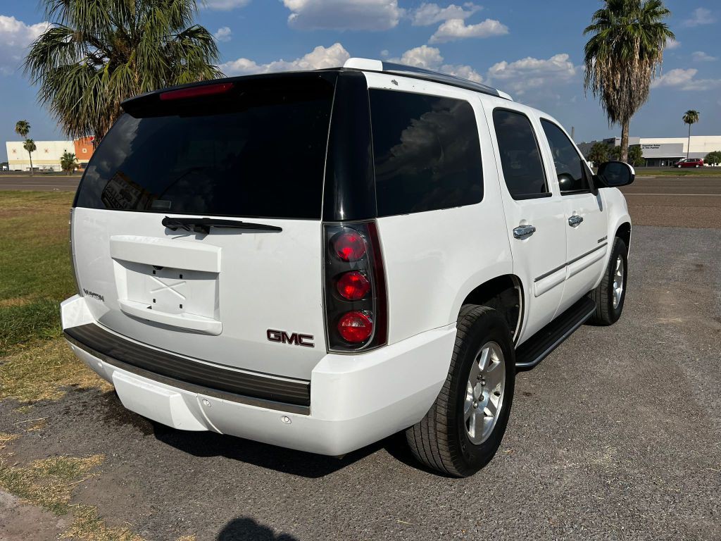 2007 GMC Yukon Image 4