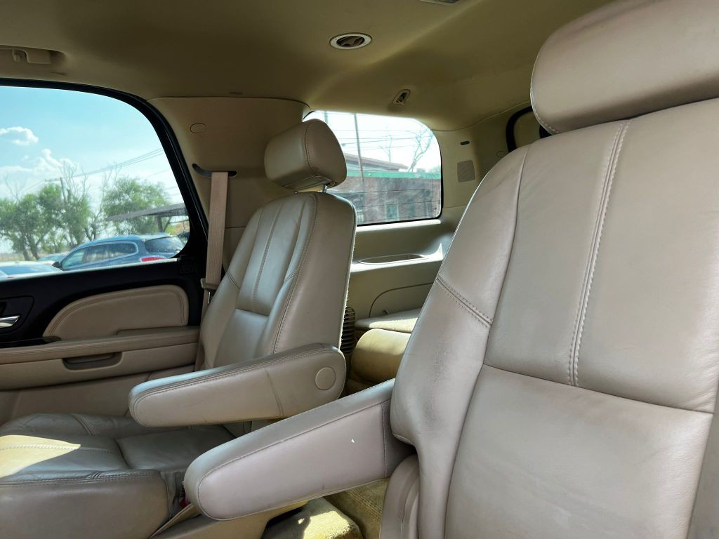 2007 GMC Yukon Image 7