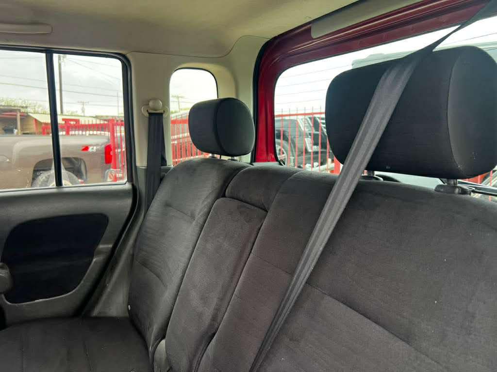 2010 Nissan Cube Image 8