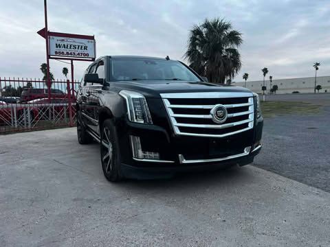 2015 Cadillac Escalade Image 2