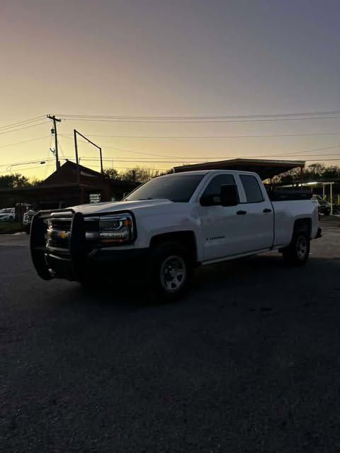 2018 Chevrolet Silverado 1500 Image 3