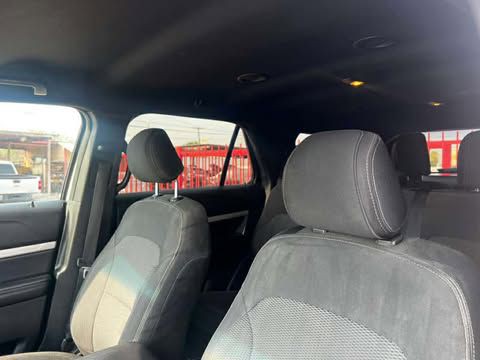 2017 Ford Explorer Image 7