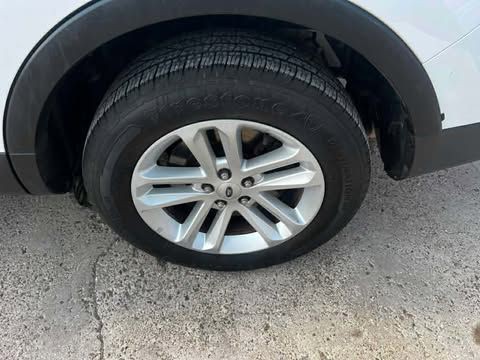 2017 Ford Explorer Image 10