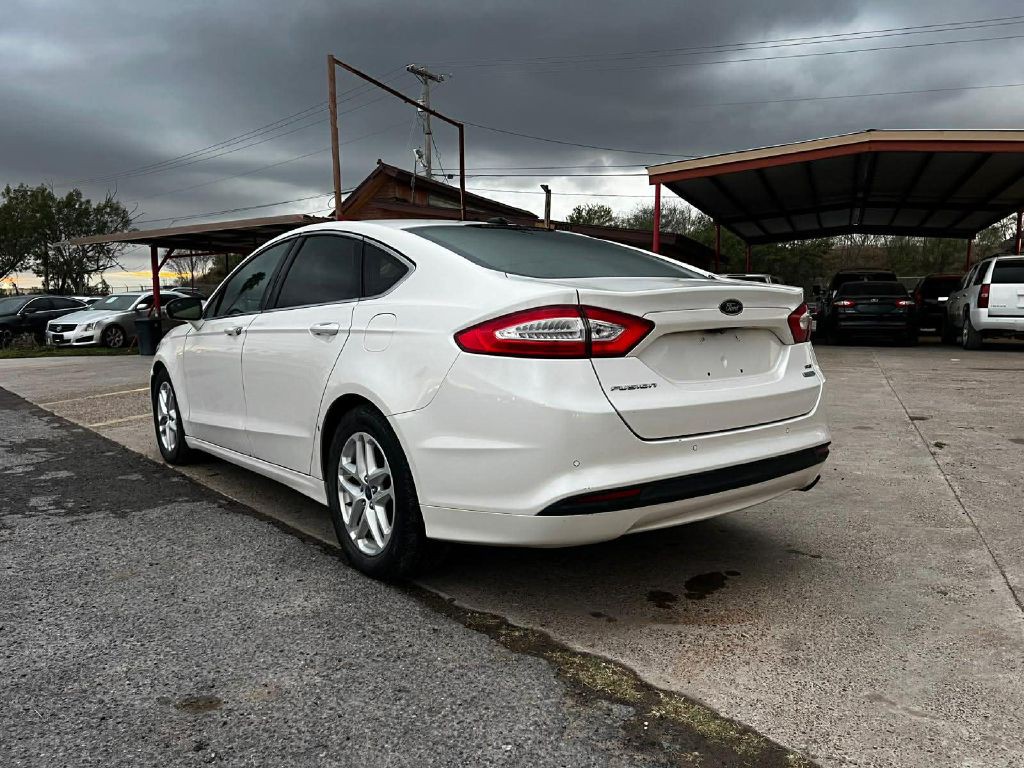 2013 Ford Fusion Image 4