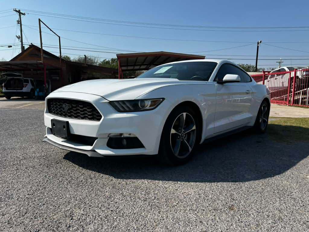 2015 Ford Mustang Image 3