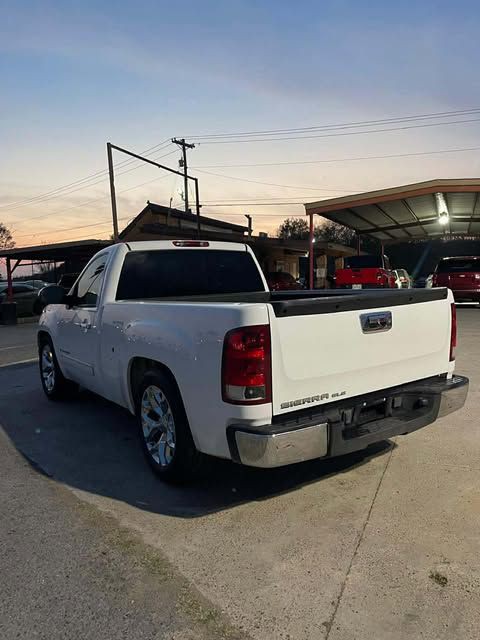 2009 GMC Sierra Image 4