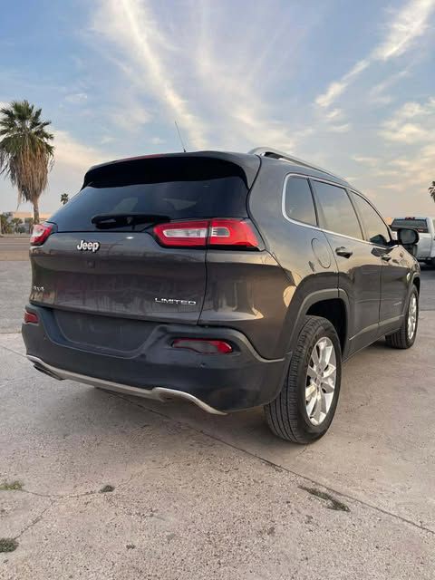 2015 Jeep Cherokee Image 5