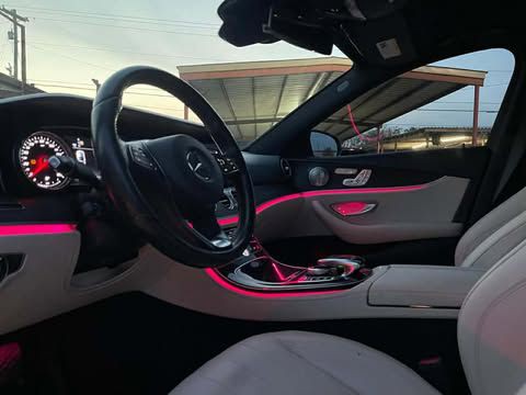 2017 Mercedes-Benz E-Class Image 7