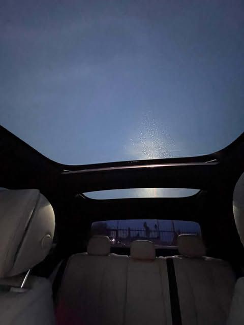 2017 Mercedes-Benz E-Class Image 9