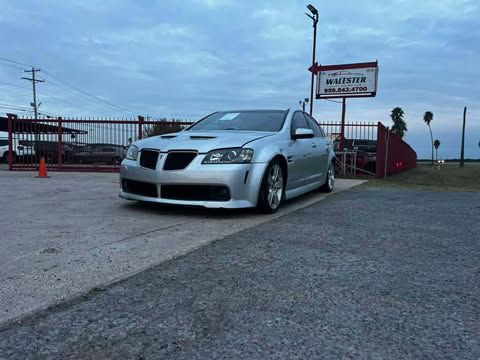 2009 Pontiac G8 Image 3