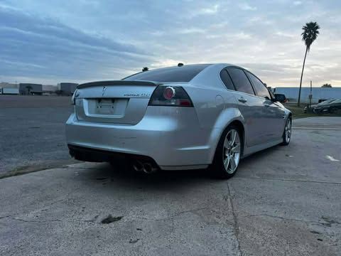 2009 Pontiac G8 Image 4