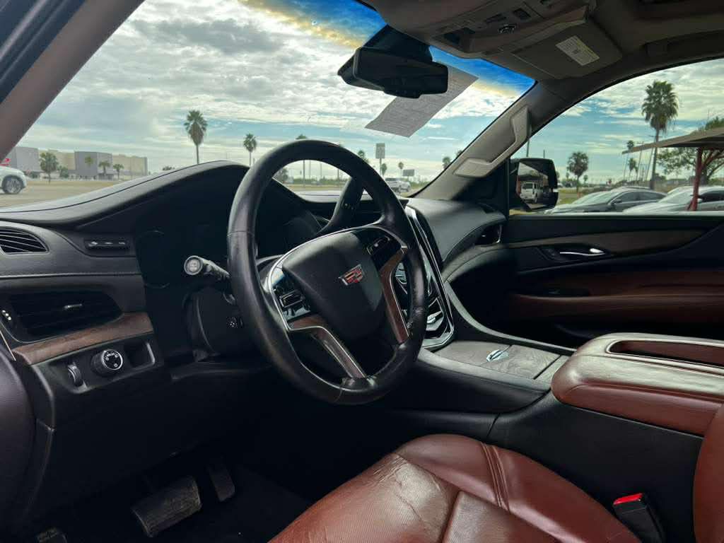 2016 Cadillac Escalade Image 7