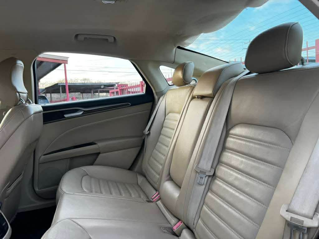 2014 Ford Fusion Image 8