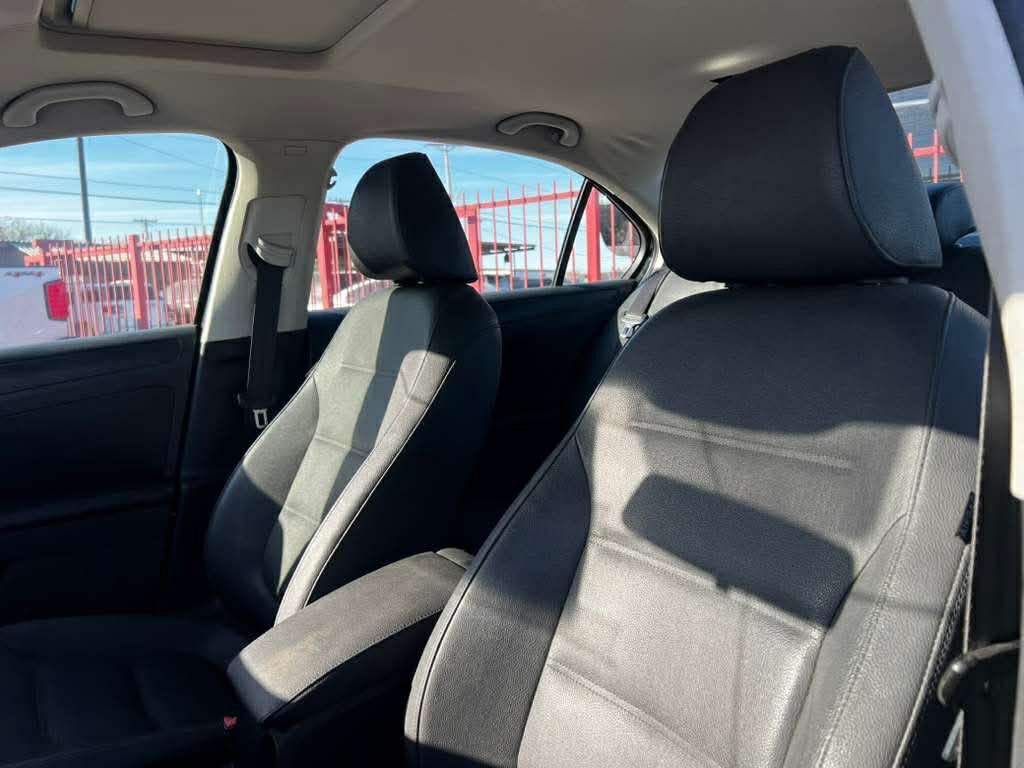 2011 Volkswagen Jetta Image 7