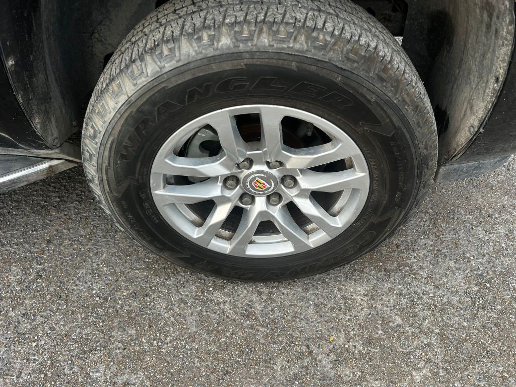 2007 Cadillac Escalade Image 10