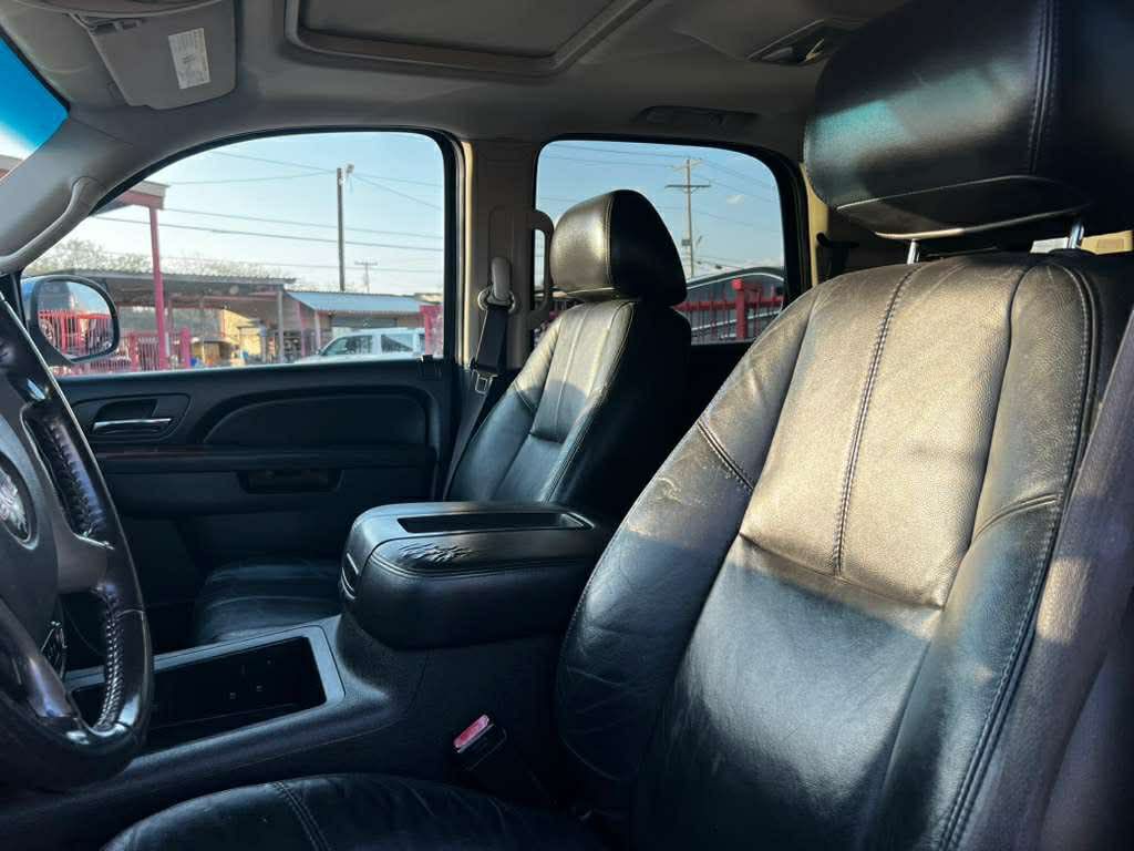 2010 GMC Yukon Image 7