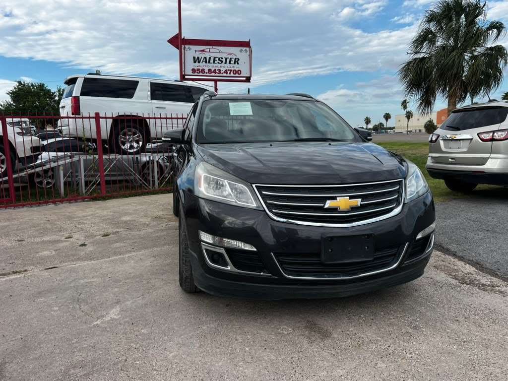 2017 Chevrolet Traverse Image 2