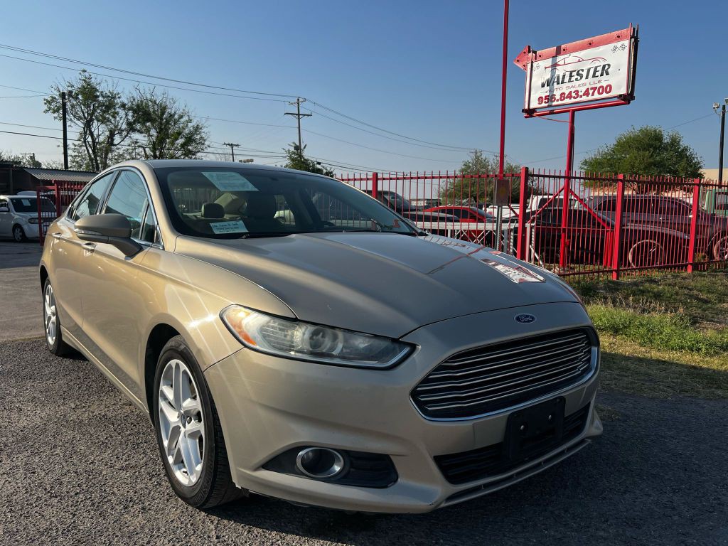 2016 Ford Fusion Image 2