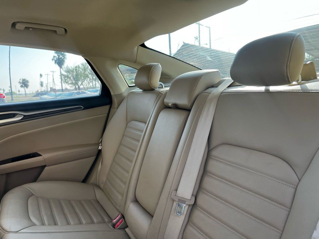 2016 Ford Fusion Image 7