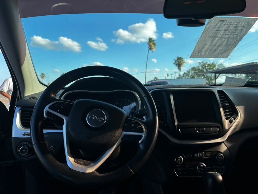 2015 Jeep Cherokee Image 6