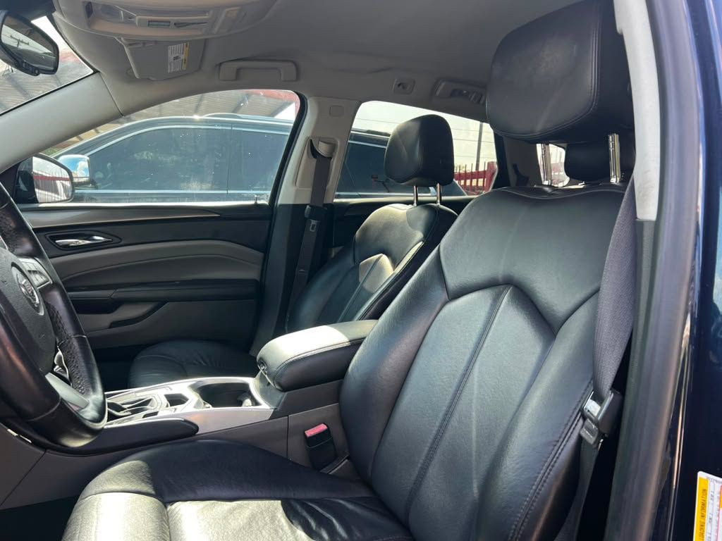 2011 Cadillac SRX Image 7