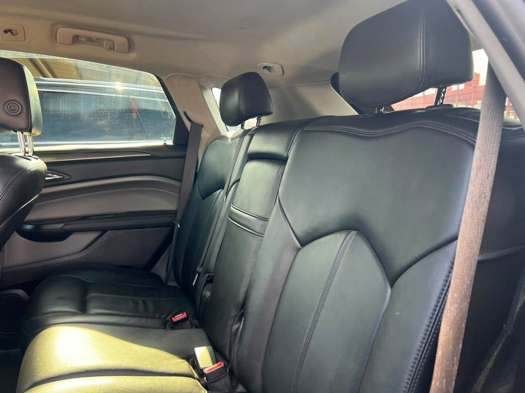 2011 Cadillac SRX Image 8