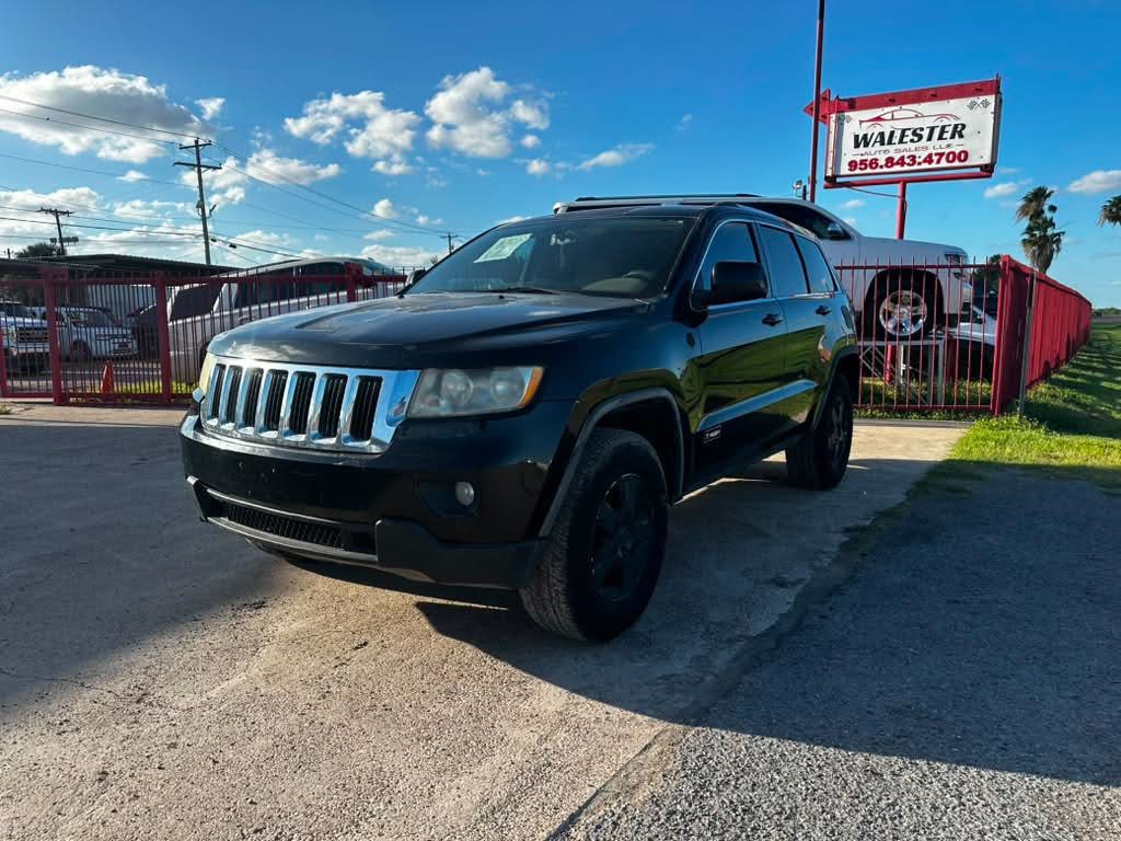 2011 Jeep Grand Cherokee Image 3
