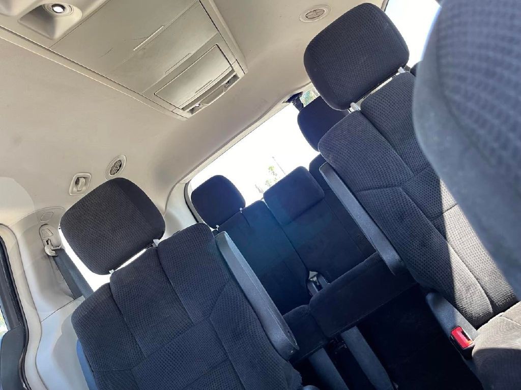 2013 Dodge Grand Caravan Image 6