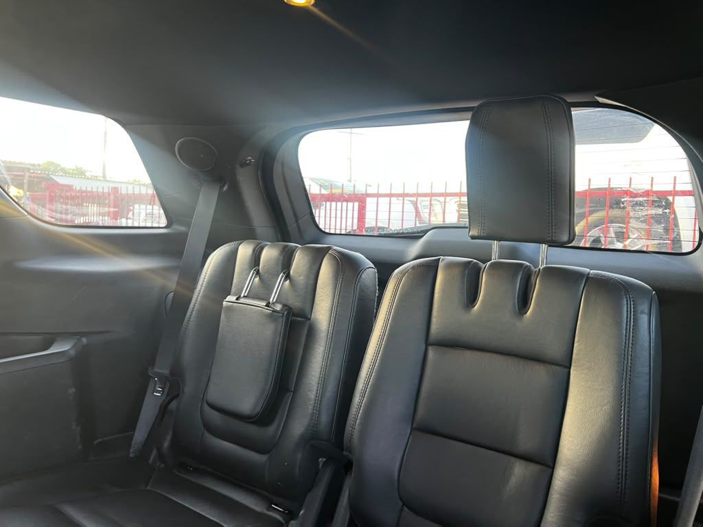 2014 Ford Explorer Image 9