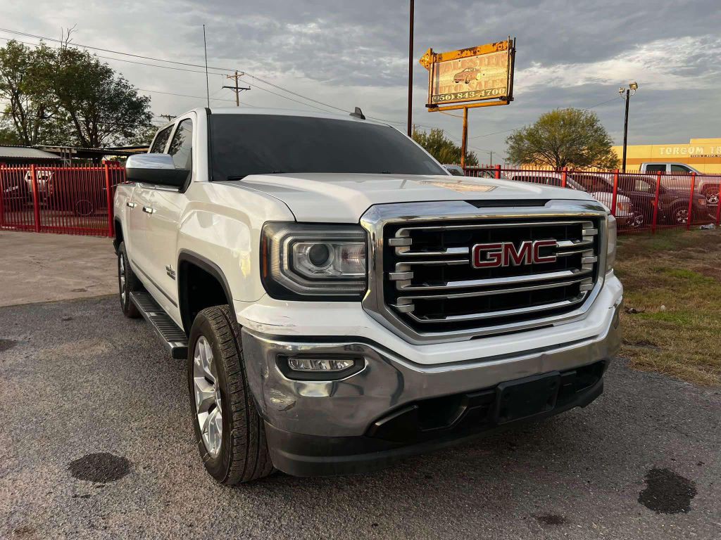 2018 GMC Sierra Image 2