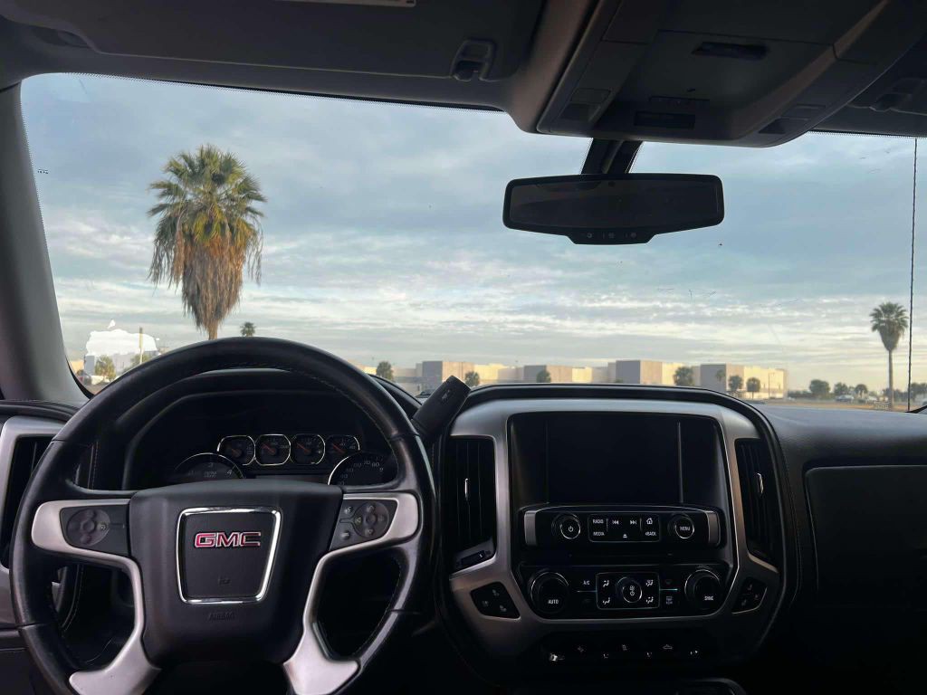2018 GMC Sierra Image 6