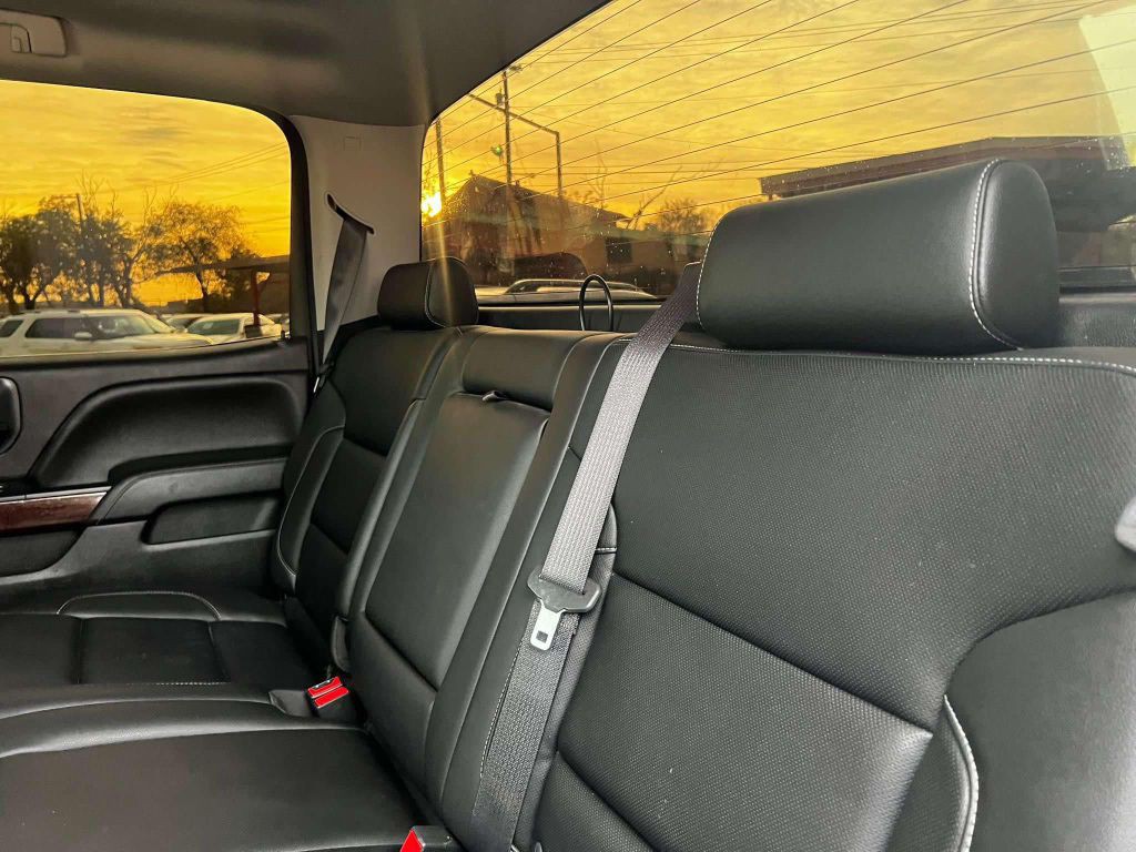 2018 GMC Sierra Image 8