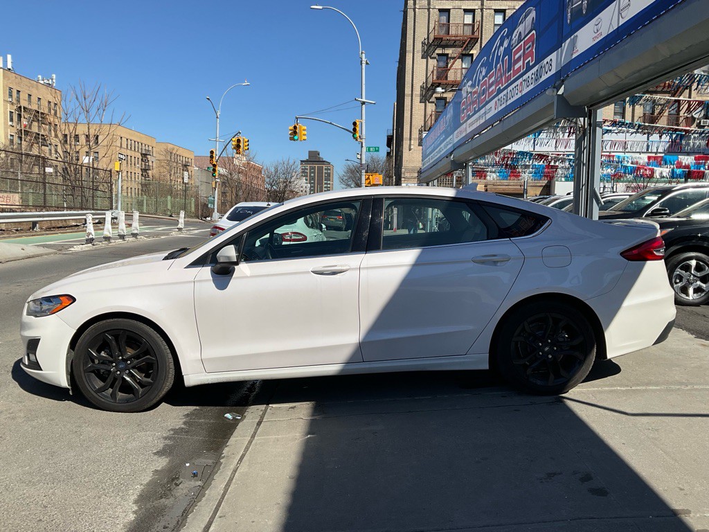 2020 Ford Fusion Image 4