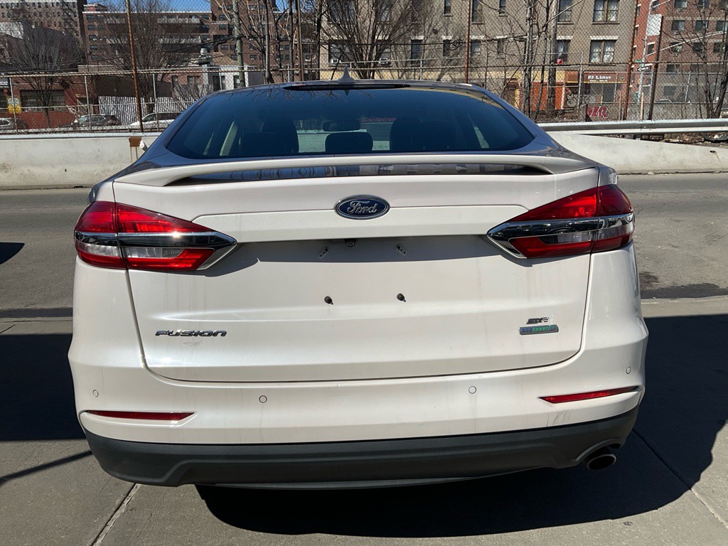 2020 Ford Fusion Image 6