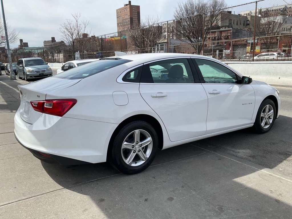 2023 Chevrolet Malibu Image 7