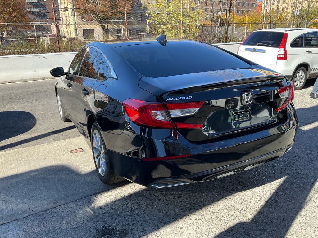 2020 Honda Accord Image 5