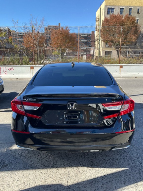 2020 Honda Accord Image 6