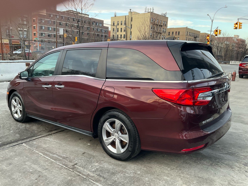 2018 Honda Odyssey Image 5
