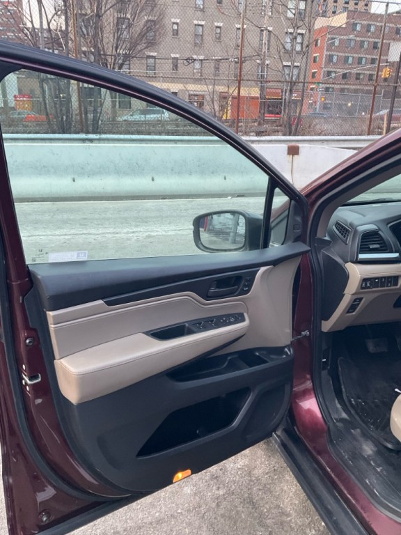 2018 Honda Odyssey Image 9