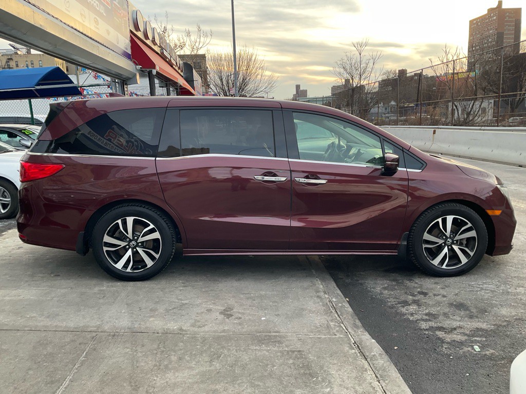 2018 Honda Odyssey Image 8