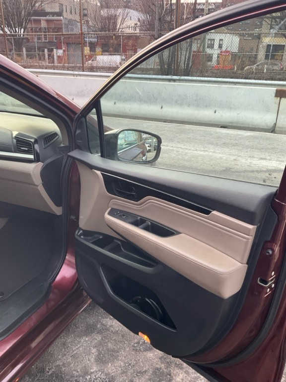2018 Honda Odyssey Image 18