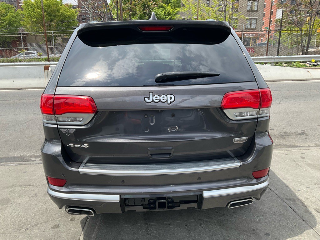 2015 Jeep Grand Cherokee Image 12