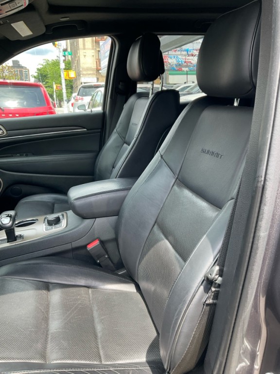 2015 Jeep Grand Cherokee Image 18