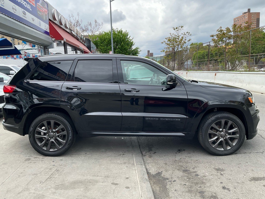 2018 Jeep Grand Cherokee Image 8